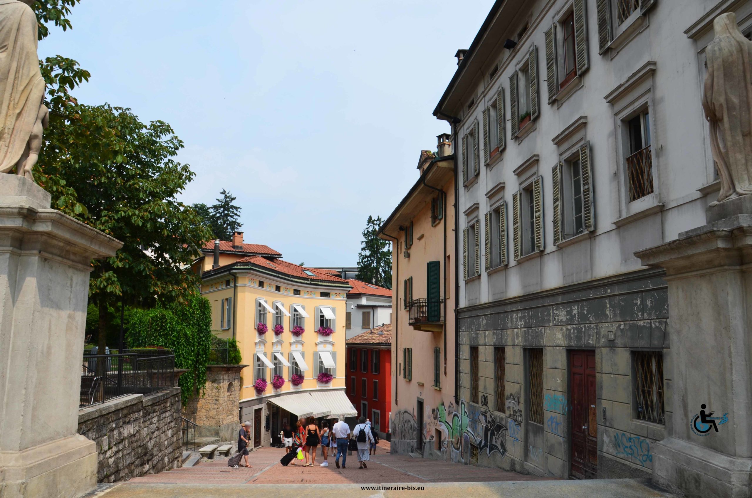 rue de Lugano qui mène à l'église