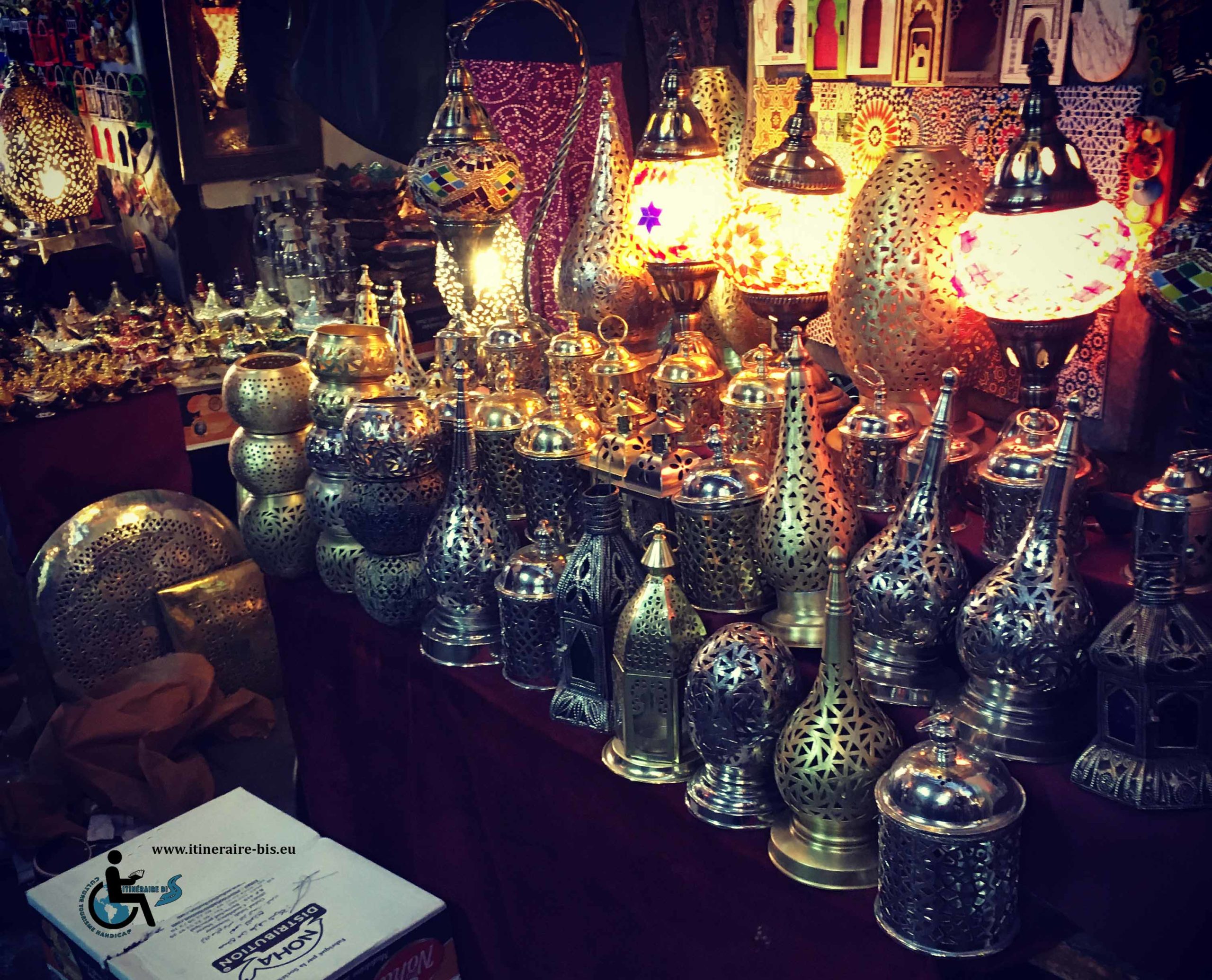 Les artisans du métal des souks de Marrakech